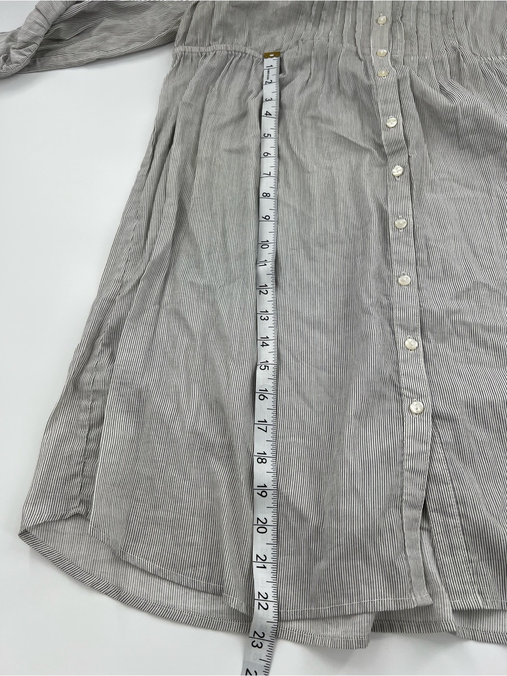 H&M Light Gray Button-Front Mini Dress - Picture 5 of 10